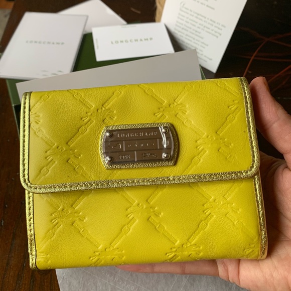 Longchamp Handbags - ⛔️SOLD⛔️Authentic Longchamp leather foldable wall
